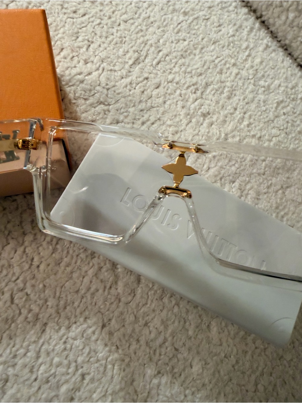 Louis Vuitton Cyclone Transparent Crystal Frame Sunglasses with Gold Accent - Picture 4 of 9